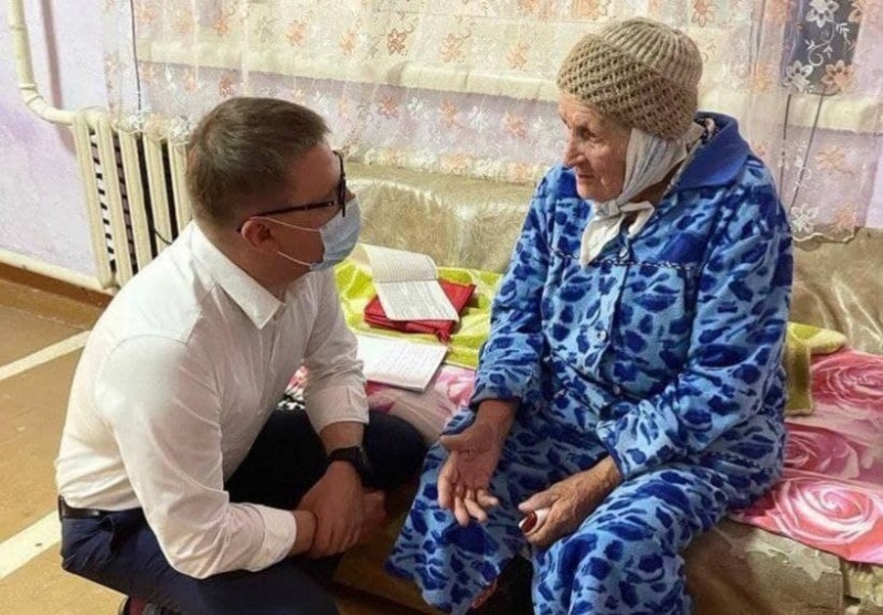 Всем пострадавшим от последствий лесных пожаров нужно обращаться по телефону горячей линии МЧС ⏰ 8 (351) 239-99-99.