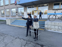 Полицейские Копейска не только обеспечивают правопорядок, но и оказывают различную помощь гражданаv