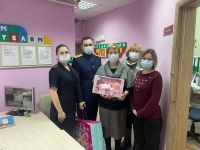 Сотрудники полиции города Копейска совместно с представителями городского Следственного комитета побывали в доме малютки в поселке Потанино