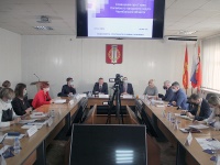 Глава города провел еженедельное аппаратное совещание