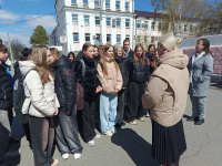 В Копейске прошла историческая экскурсия для учеников школы
