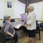 Глава города вручила Благодарственное письмо матери участника специальной военной операции