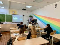 Копейские полицейские проводят беседы со школьниками, как поступить в учебные заведения МВД
