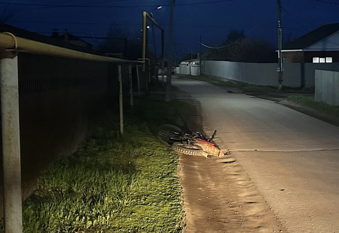 05.04.2025 года около 19:40 часов в районе дома 55 по ул. Яблочкина, г. Копейска, несовершеннолетний водитель  2009 года рождения, управляя мотоциклом «PROMAX MX280 REDBULL» не справился с управлением и совершил падение с мотоцикла