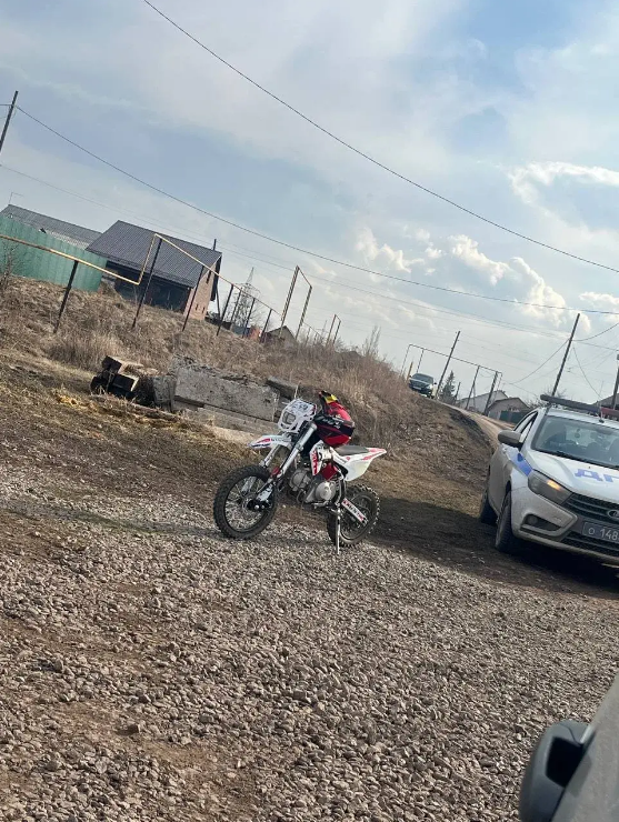 Несовершеннолетний правонарушитель был отстранен от управления питбайком