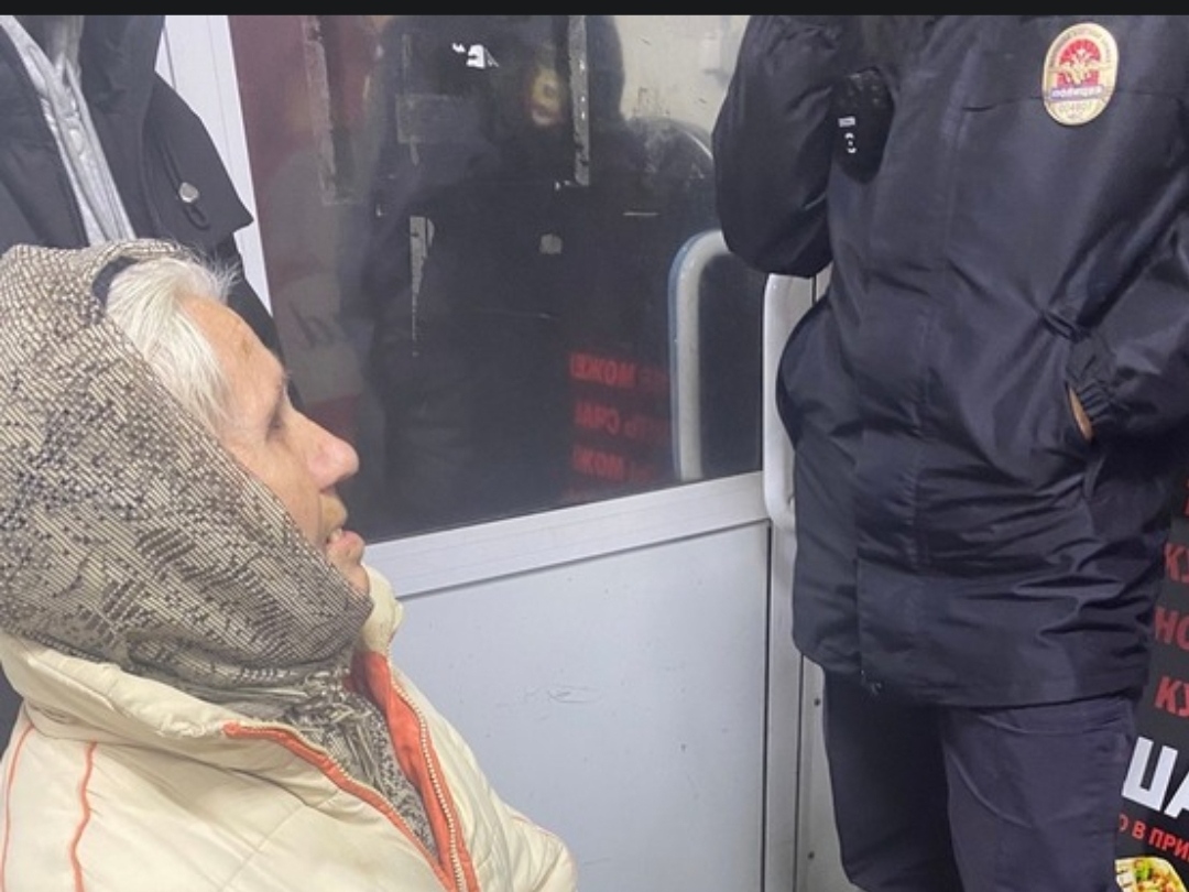 Полицейские Копейска помогли пожилой женщине вернуться домой