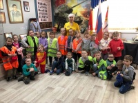 Полицейские города Копейска провели экскурсию для детсадовцев