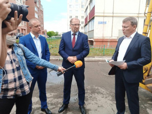 Глава Копейского городского округа Андрей Фалейчик проверил работу по вывозу твердых бытовых отходов