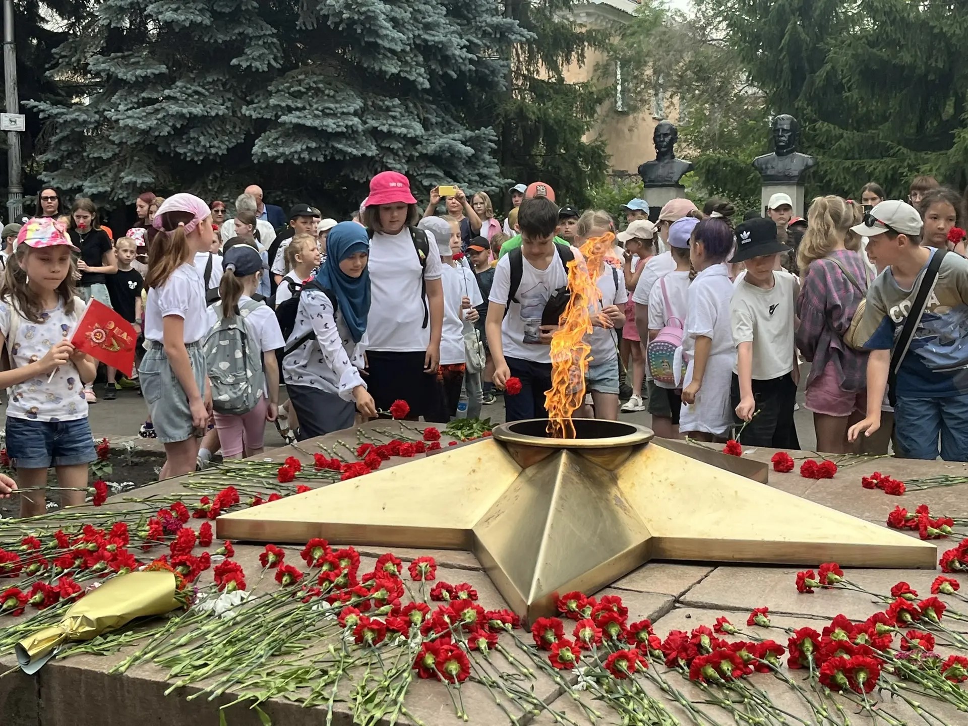 В Копейске прошел митинг, посвященный Дню памяти и скорби