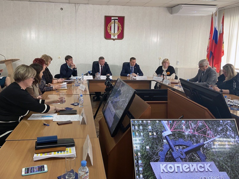 Глава города провел еженедельное аппаратное совещание