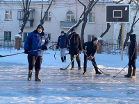 Сотрудники Отдела МВД России по городу Копейску выявили сильнейшую команду в турнире по хоккею в валенках