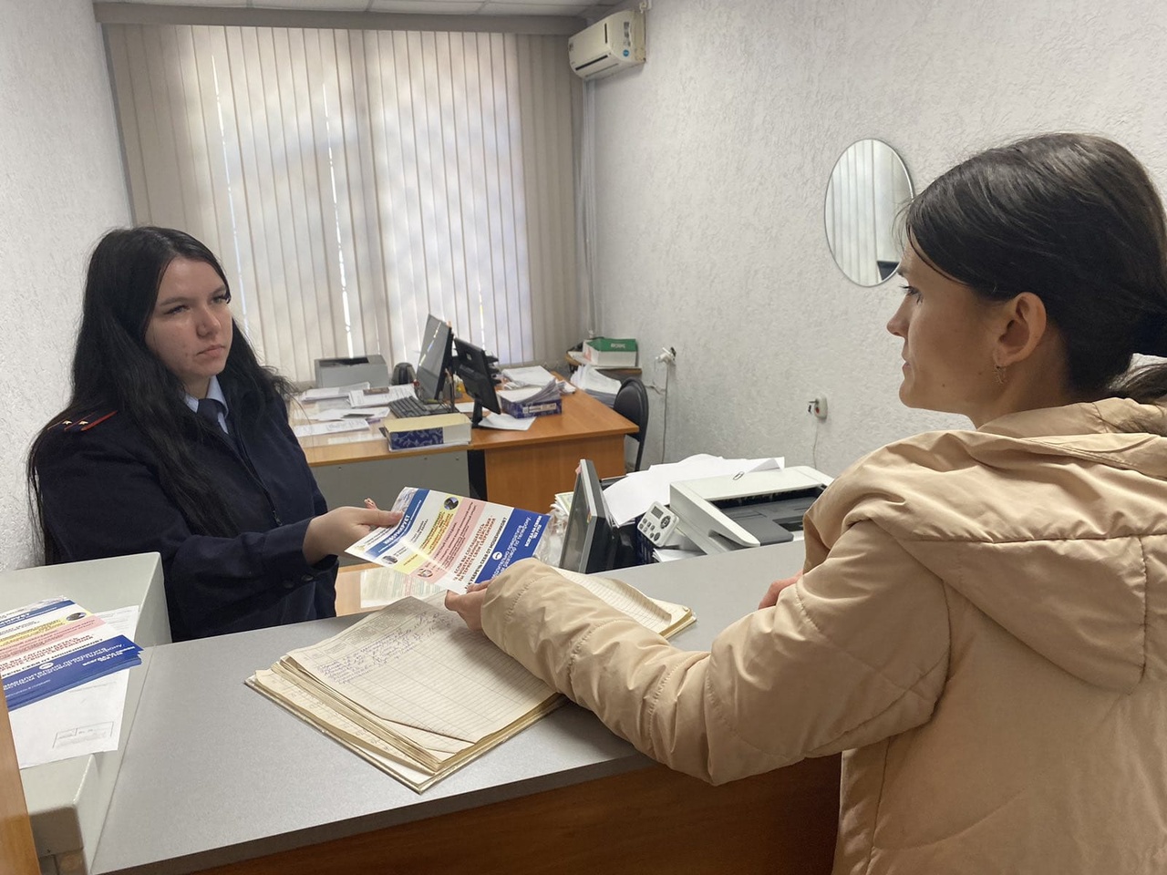 Копейские полицейские проводят разъяснительную работу среди граждан по вопросам кибербезопасности