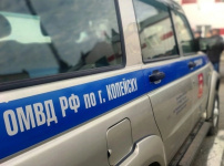 Полицейские Копейска задержали подозреваемую в нанесении ножевых ранений и оказали первую помощь пострадавшей