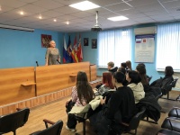 Полицейские Копейска провели профилактическую беседу с подростками и организовали экскурсию в ОМВД