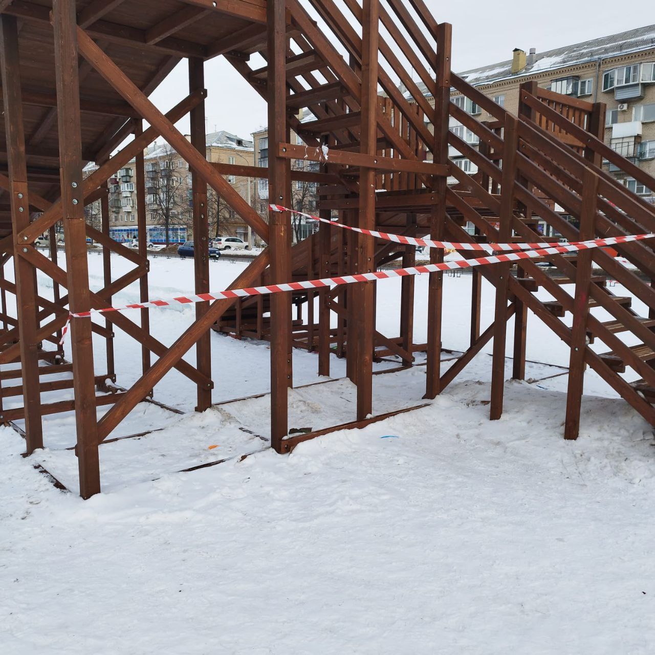 В Копейске временно закрыты горки для катания