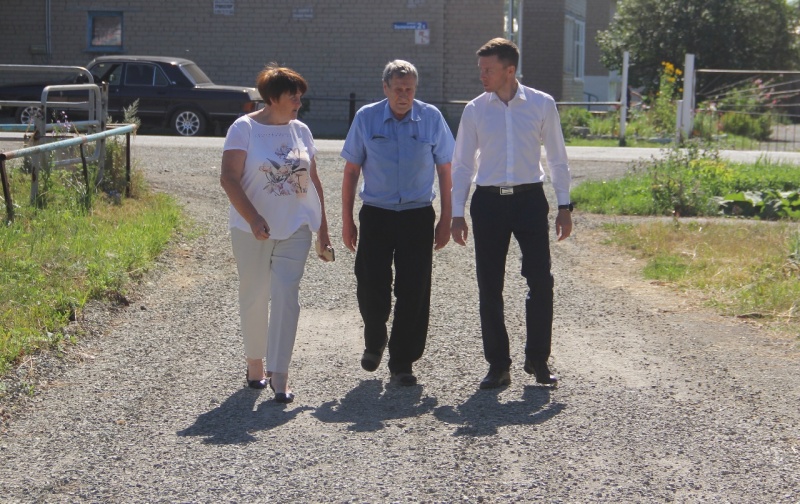В Копейске продолжается отсыпка грунтовых дорог
