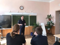 Полицейские встретились со школьниками Копейска