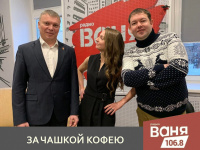 Глава Копейска Андрей Фалейчик слушает утреннее шоу "Бутерброды" каждое утро по дороге на работу!