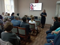 Полицейские Копейска проводят разъяснительные беседы с населением, направленные на профилактику дистанционного мошенничества