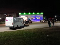 Сотрудники ГИБДД Копейска устанавливают обстоятельства произошедшего ДТП