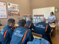 Сотрудники Госавтоинспекции г. Копейска проводят профилактическую работу в трудовых коллективах города