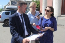 На перекрестке возле ДК им. Кирова нанесли новую разметку