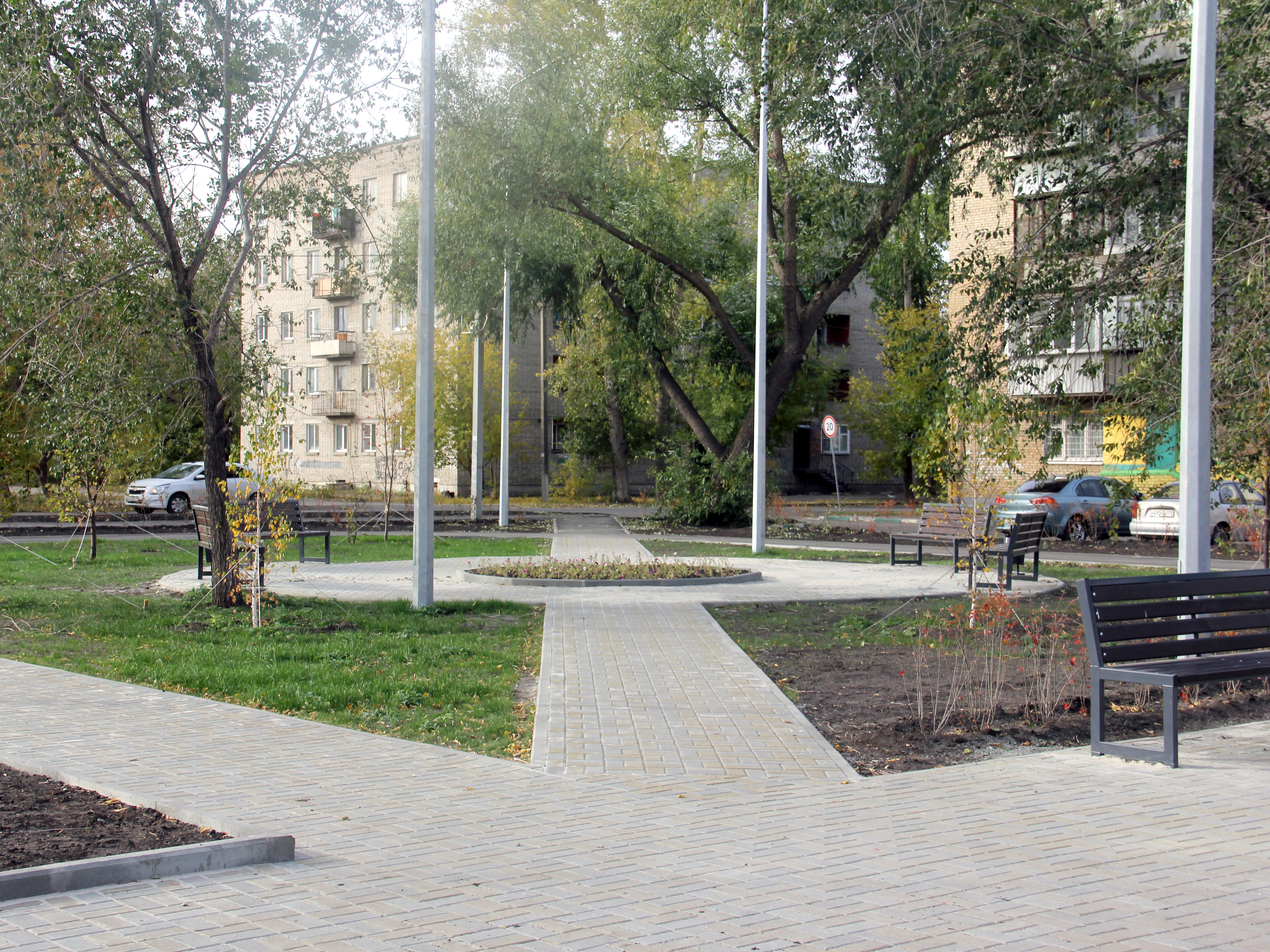 В поселке Потанино завершилось благоустройство сквера у ДК Ильича