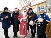 Сотрудники ГИБДД г. Копейска напоминают водителям об увеличении количества детей на дорогах города в период каникул