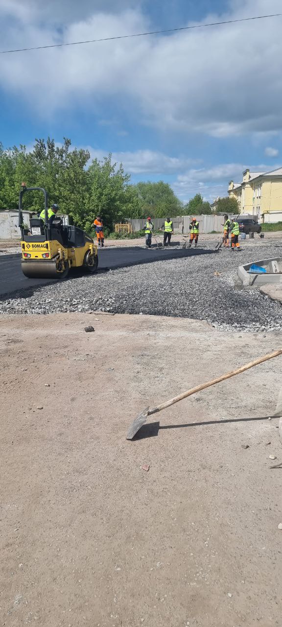 Возобновляются ремонтные работы на дорогах города
