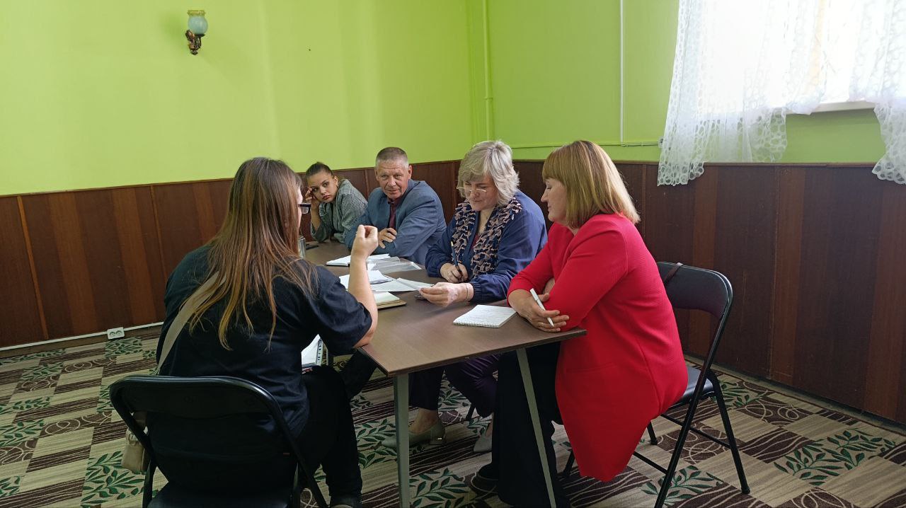 Глава Копейска провела встречу с жителями поселка Бажово