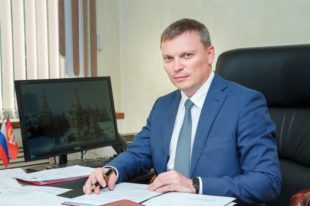 Поздравление главы Копейского городского округа Андрея Фалейчика с Днем молодежи
