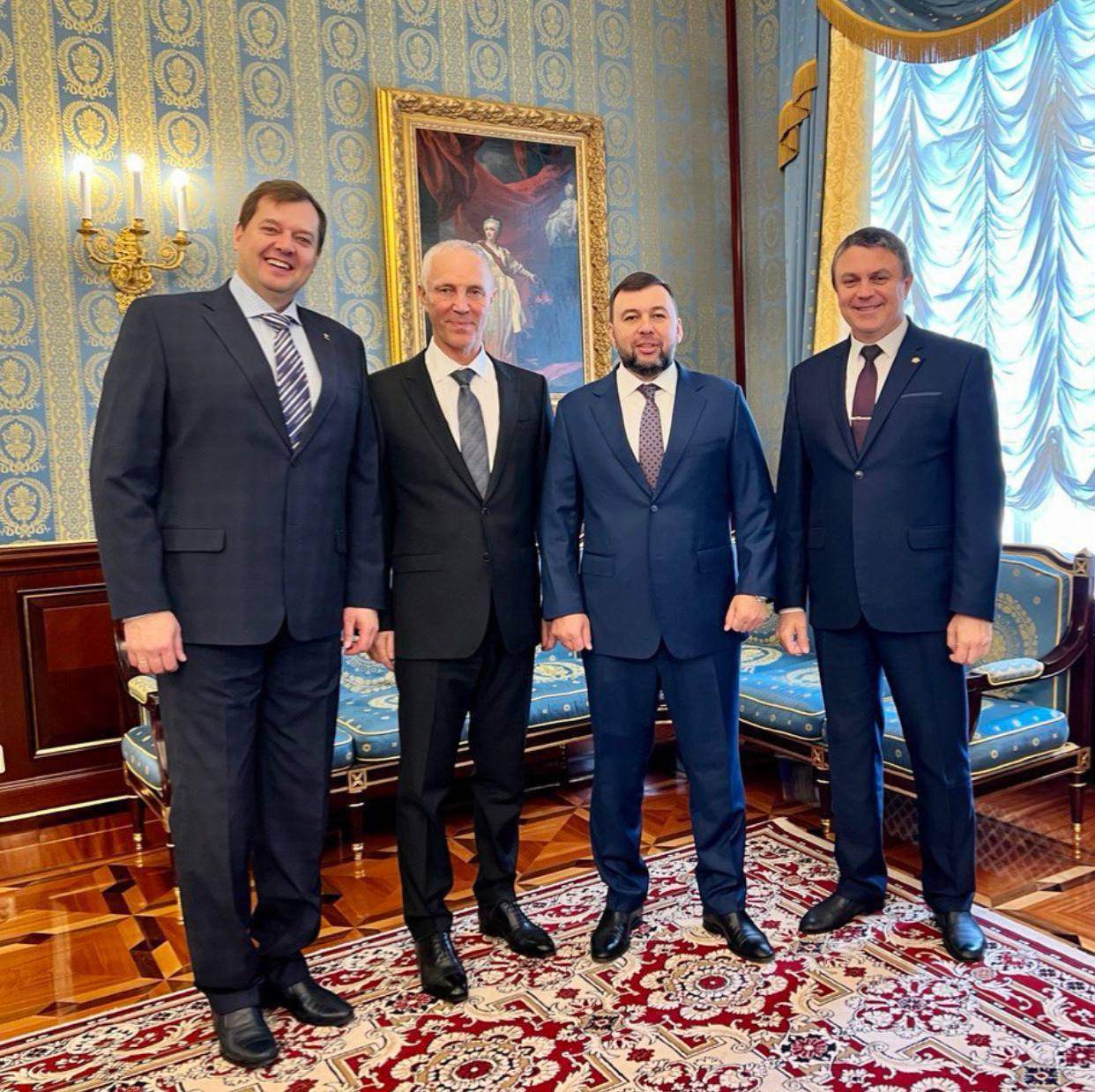 Западу не нужна Россия, но она нужна нам!
