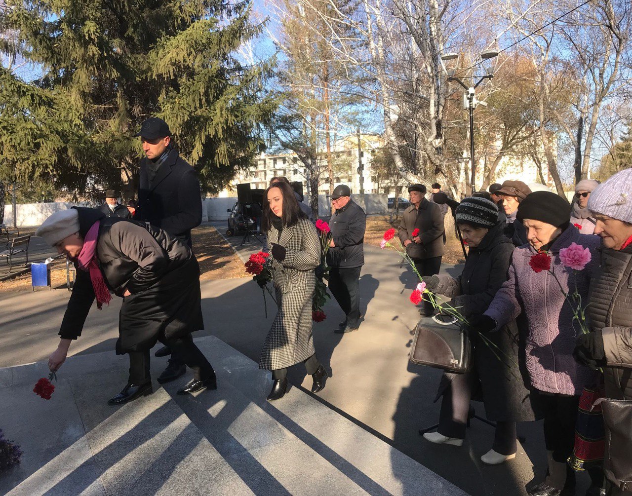 В Копейске прошел митинг, посвященный Дню памяти жертв политических репрессий