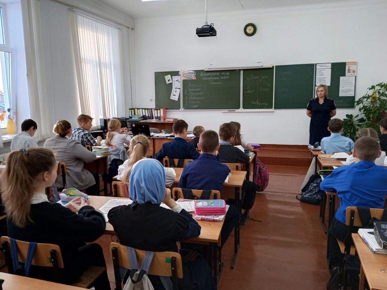 Сотрудники Отдела МВД России по городу Копейску организовали комплекс мероприятий «С ненавистью и ксенофобией нам не по пути»