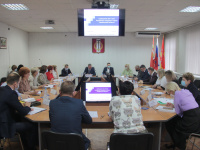Глава Копейска провел еженедельное аппаратное совещание