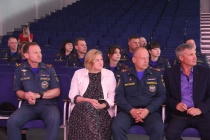 В копейской школе № 16 состоялось открытие творческого конкурса профмастерства для сотрудников МЧС