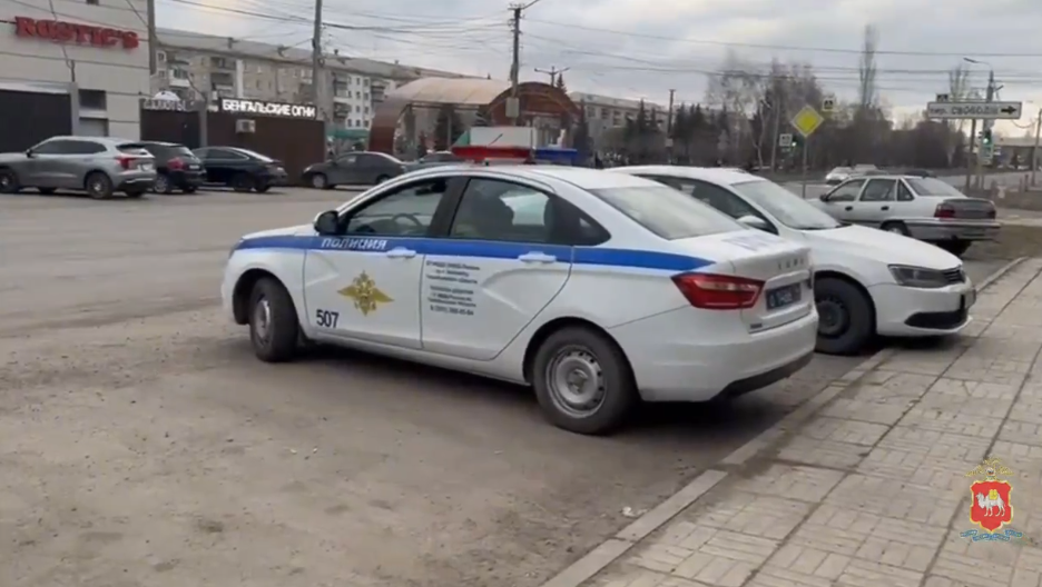 Копейские полицейские стали предупреждать горожан о мошенниках через громкоговорители 