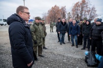 Алексей Текслер поручил выплатить по 50 тысяч рублей каждому мобилизованному