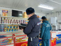Полицейские Копейска продолжают рейды по точкам продажи пиротехники