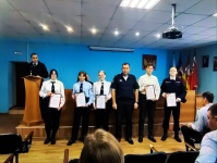 Награждение студентов за активное участие и содействие полиции