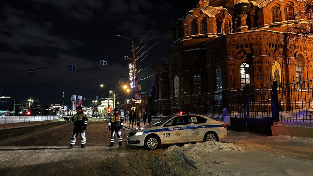 Полицейские Челябинской области обеспечили правопорядок и безопасность граждан во время празднования Рождества Христова
